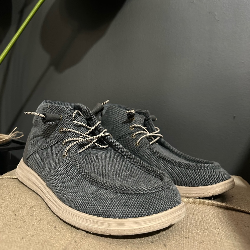 Slip on casual shoe